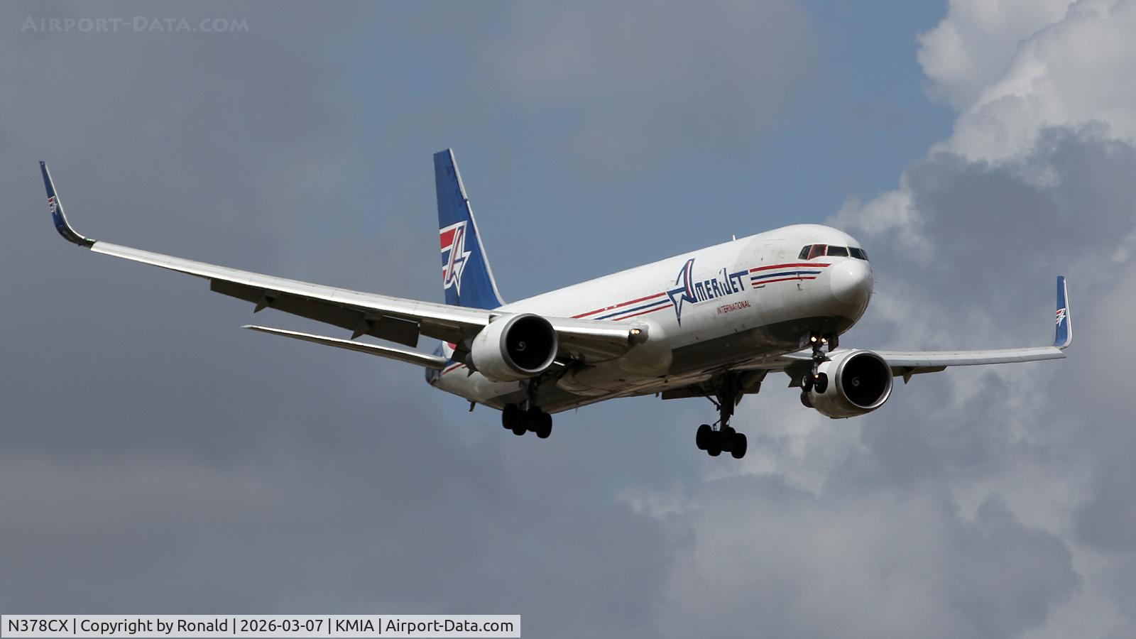 N378CX, 1994 Boeing 767-323 C/N 27184, at mia