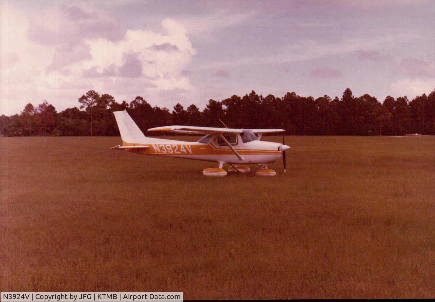 N3924V, 2008 Infinity Power Parachutes CLASSIC 2005 C/N IPP5-312, Late 1978