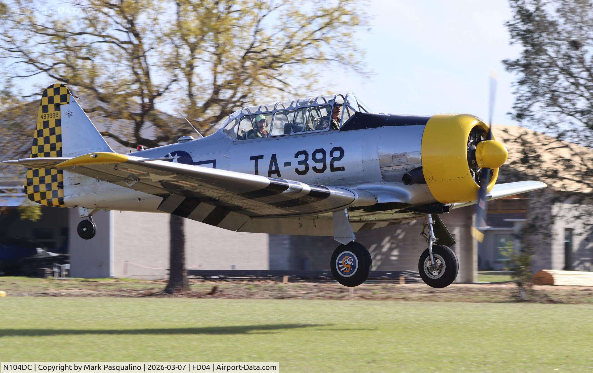 N104DC, 1949 North American T-6G Texan C/N 168-516, North American T-6G