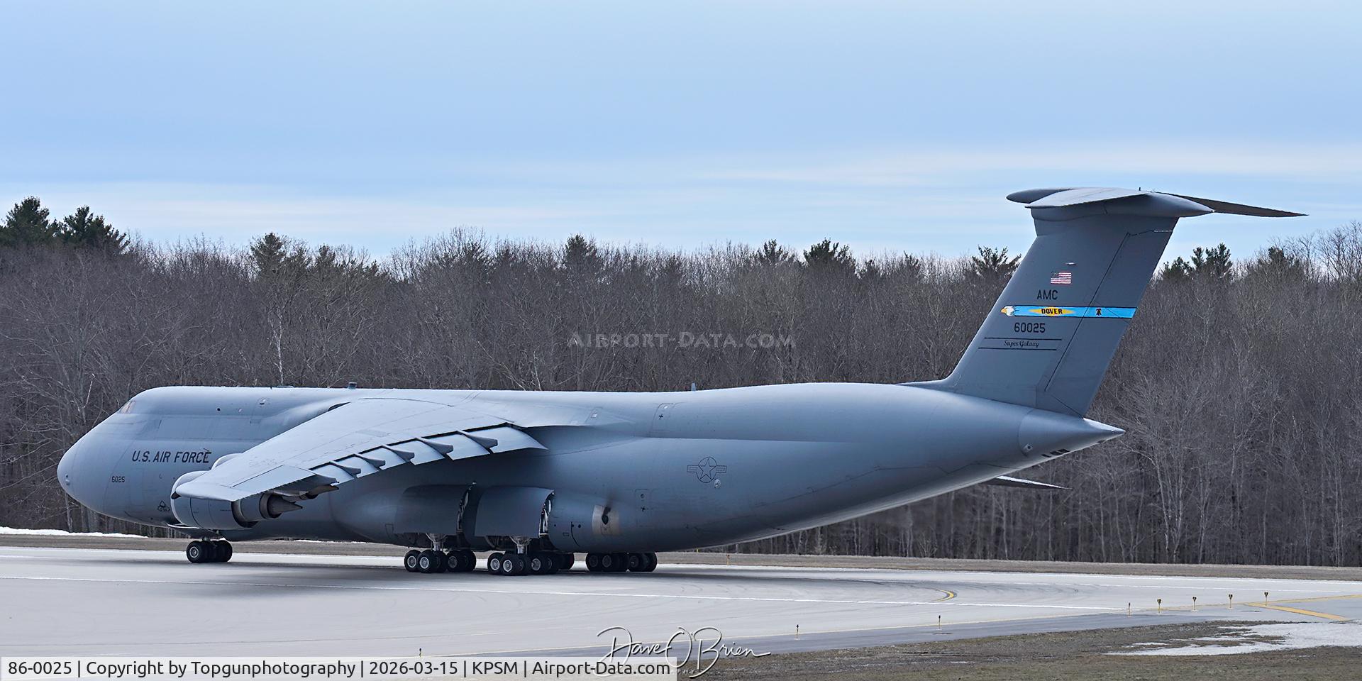 86-0025, 2009 Lockheed C-5M Super Galaxy C/N 500-0056, REACH5008 tops off with fuel and then heads but