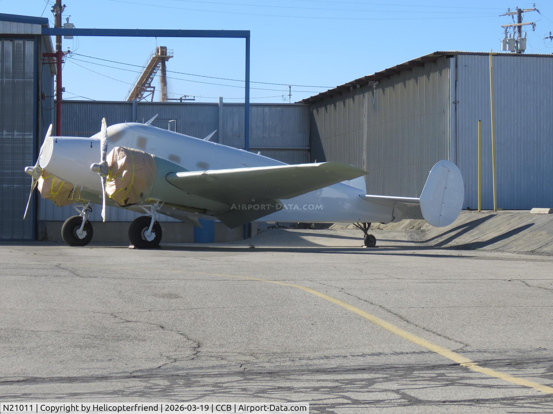 N21011, 1957 Beech E18S C/N BA-292, Appears to be ready for paint