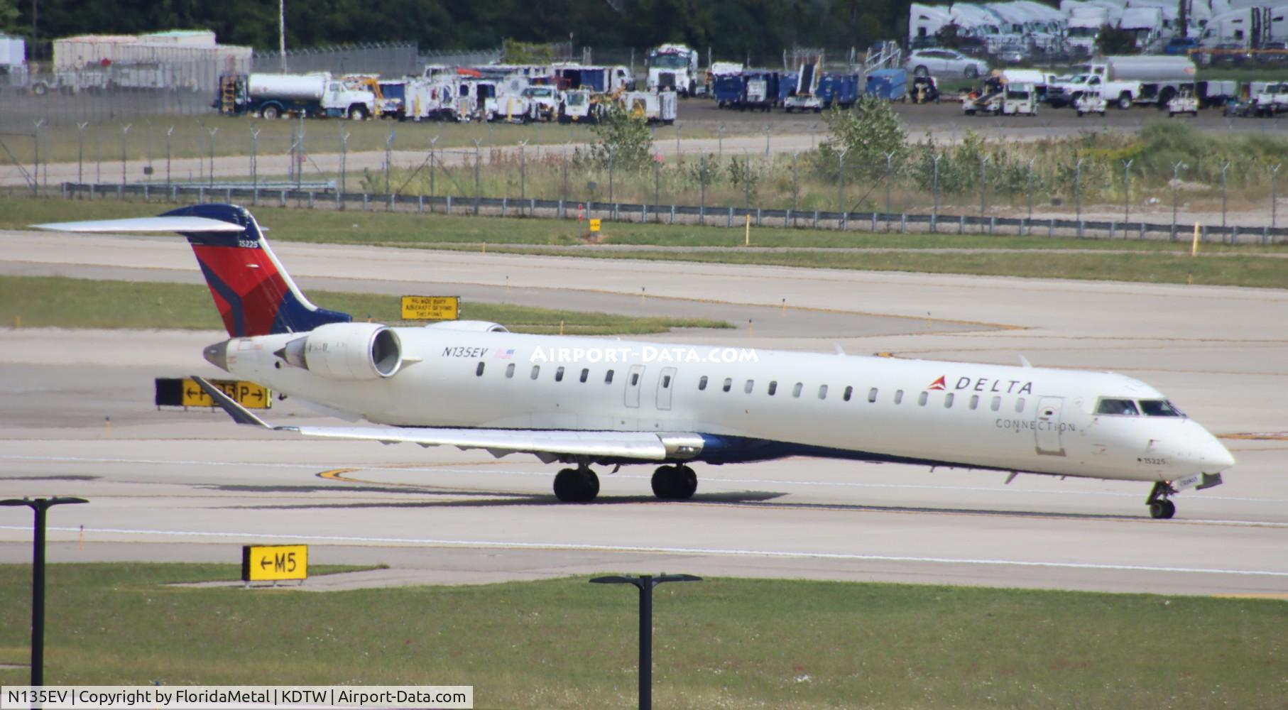 N135EV, 2009 Bombardier CRJ-900ER (CL-600-2D24) C/N 15225, EDV/DAL CRJ9 zx dtw-gso