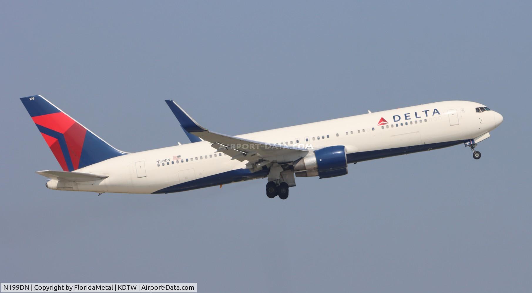 N199DN, 1998 Boeing 767-332/ER C/N 28456, DAL 763 zx dtw-hnl