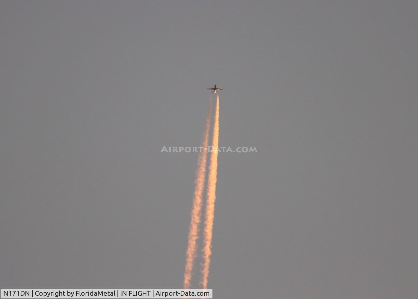 N171DN, 1990 Boeing 767-332 C/N 24759, DAL 763 zx sfo-jfk over Michigan 