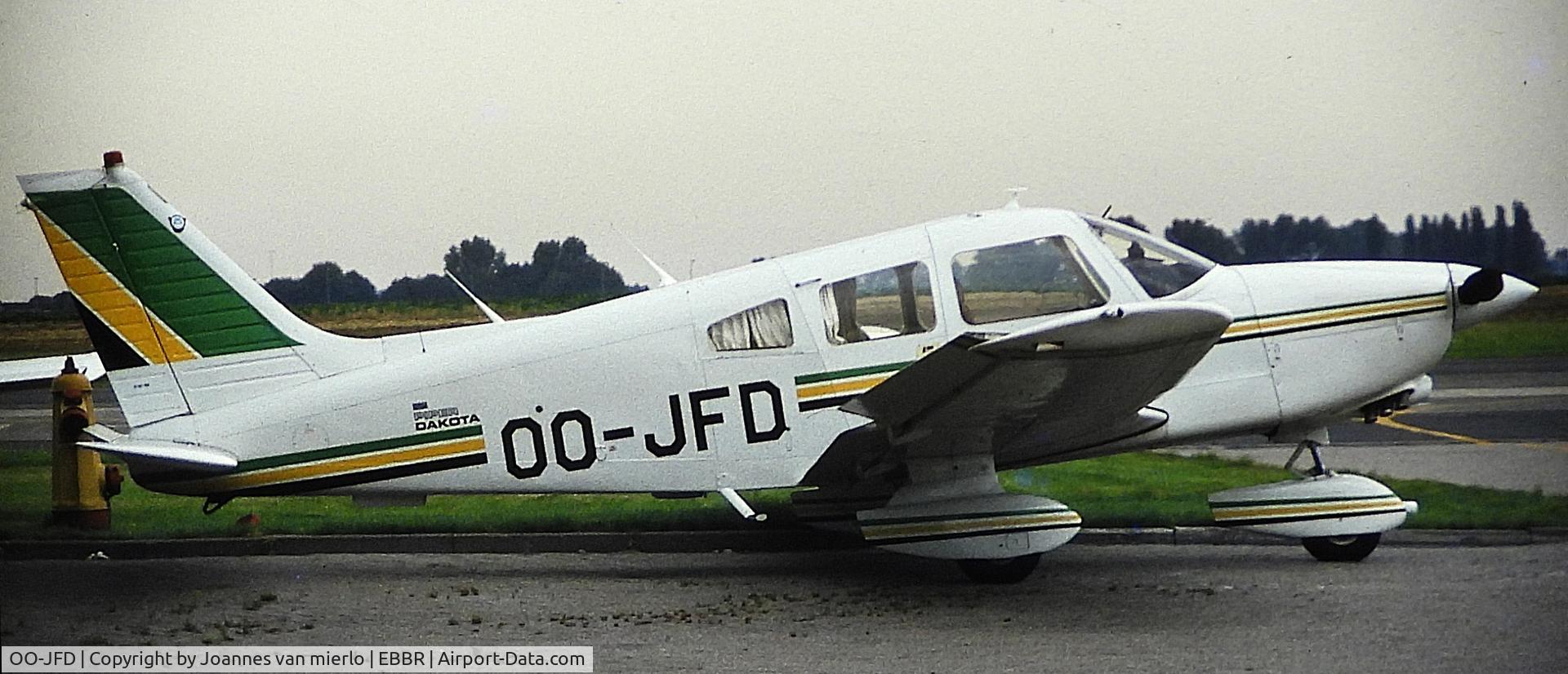 OO-JFD, 1980 Piper PA-28-236 Dakota C/N 28-8011089, ex-slide