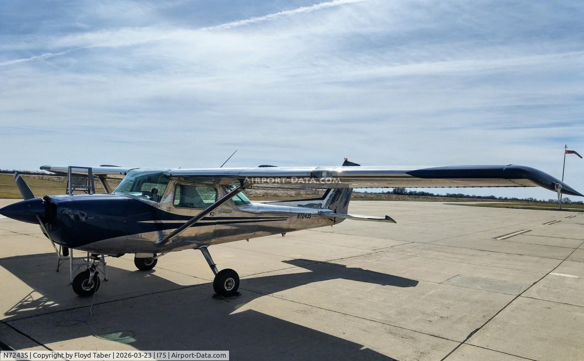 N7243S, 1973 Cessna 150L C/N 15075277, Filling up on 100 LL at the Osceola Municipal Airport