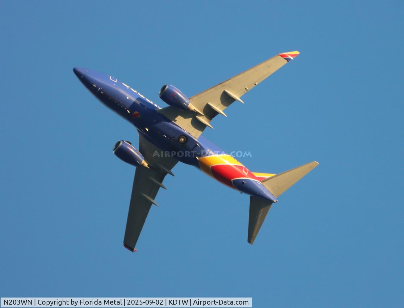 N203WN, 2005 Boeing 737-7H4 C/N 32483, SWA 737 zx stl-dtw