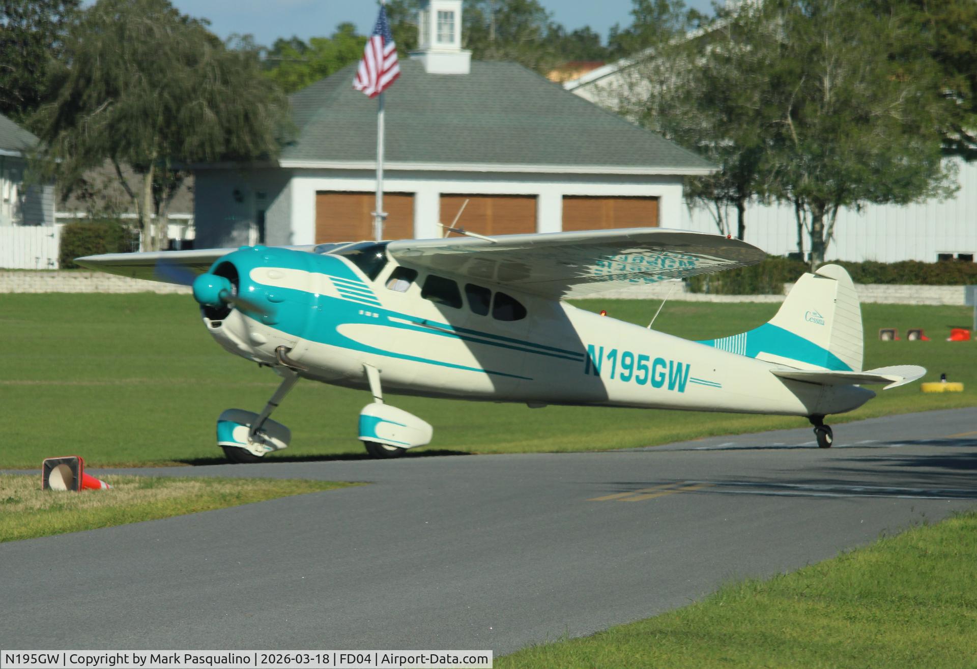 N195GW, 1949 Cessna 195 C/N 7455, Cessna 195