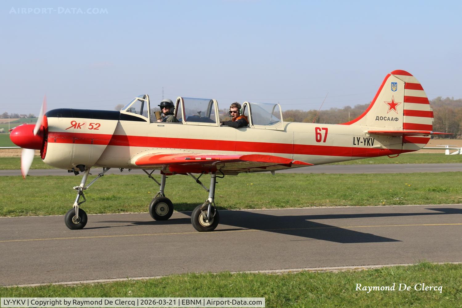 LY-YKV, 1982 Bacau Yak-52 C/N 822013, At Namur-Suarléé.