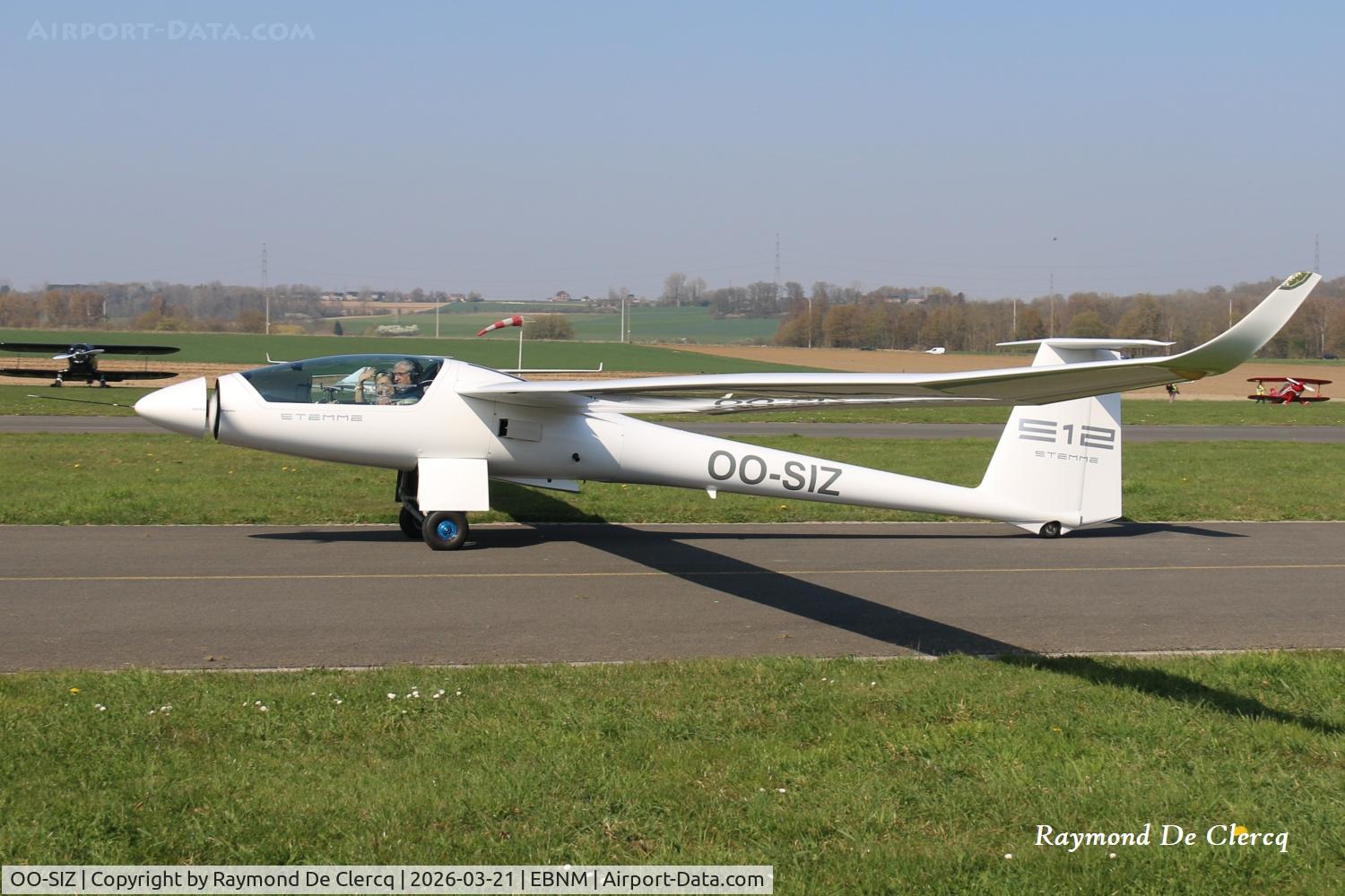 OO-SIZ, Stemme S-12 Twin Voyager C/N 12-020, At Namur-Suarlée.