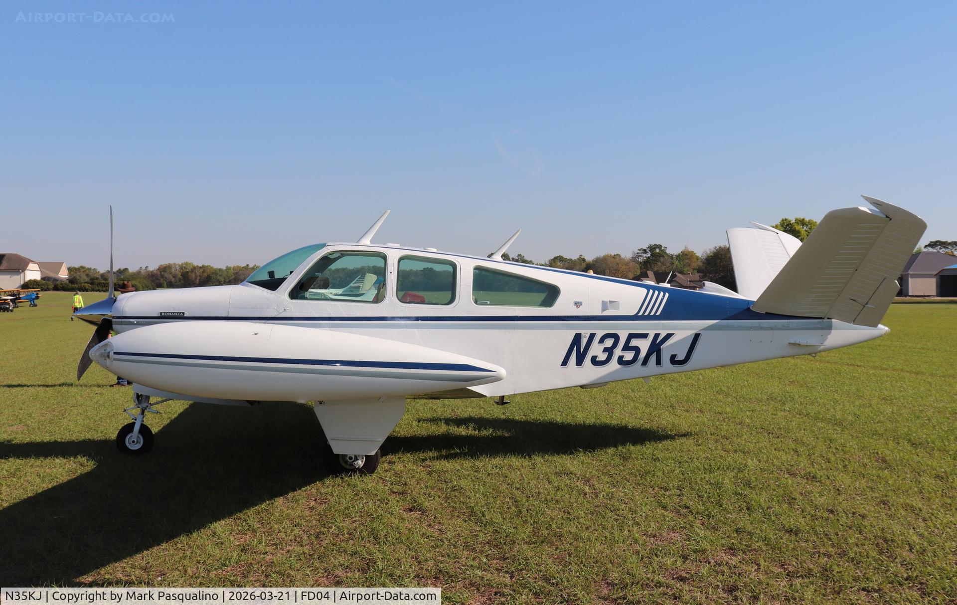 N35KJ, 1972 Beech V35B Bonanza C/N D-9326, Beech V35B
