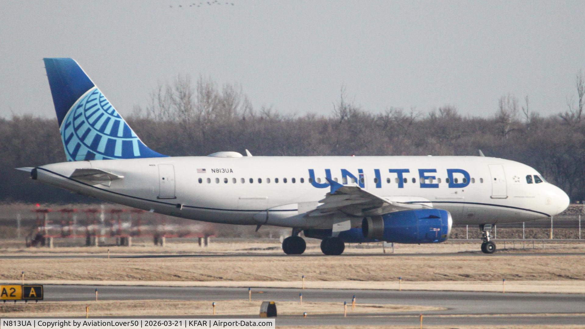 N813UA, 1998 Airbus A319-131 C/N 858, United A319