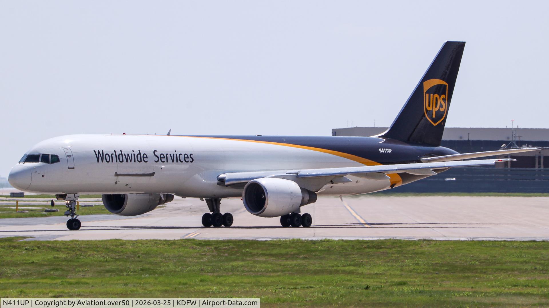N411UP, 1988 Boeing 757-24APF C/N 23851, UPS 752F