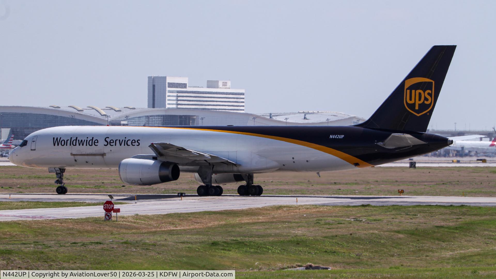 N442UP, 1994 Boeing 757-24APF C/N 27387, UPS 752F