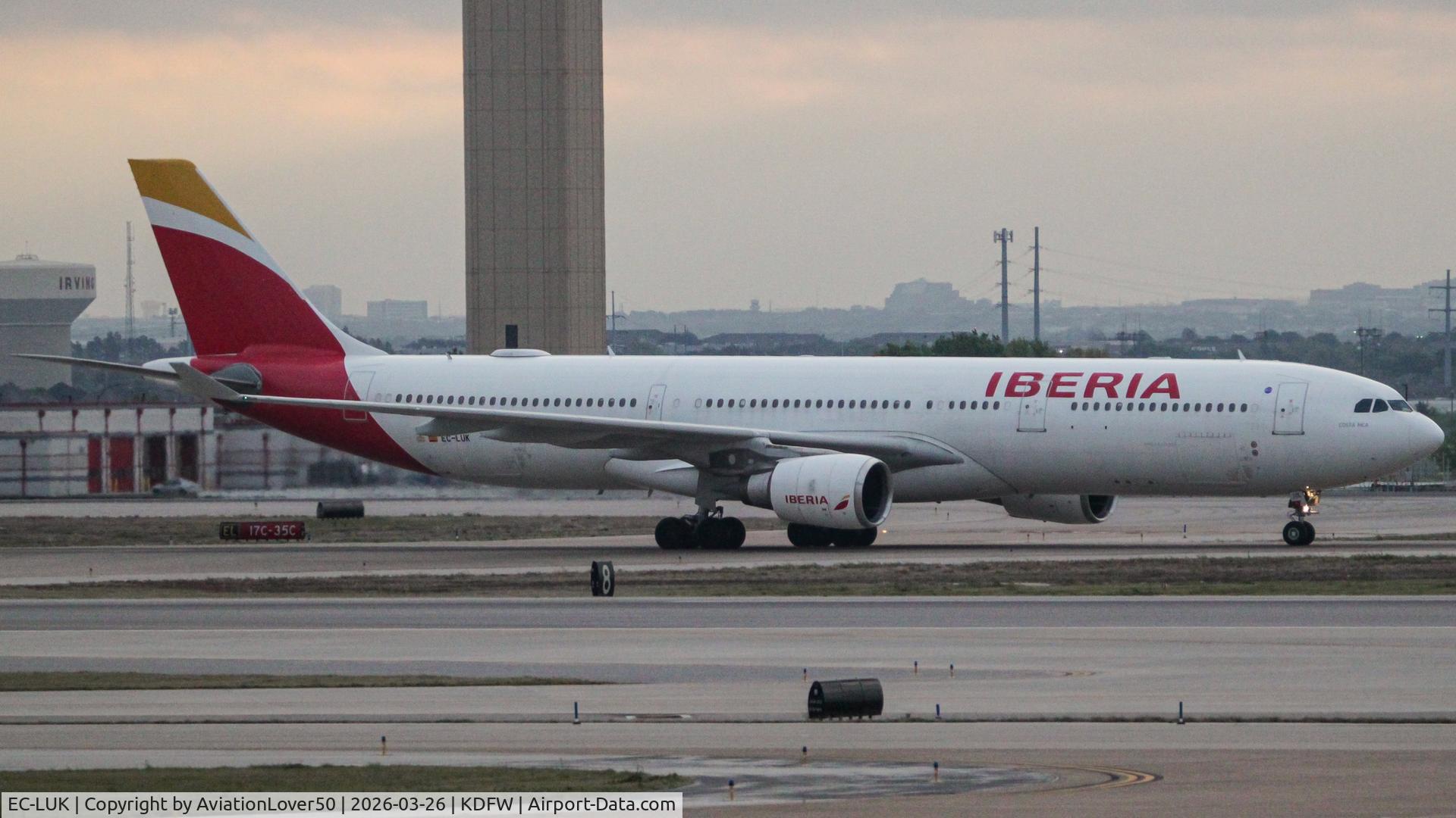 EC-LUK, 2012 Airbus A330-302 C/N 1385, Iberia A333