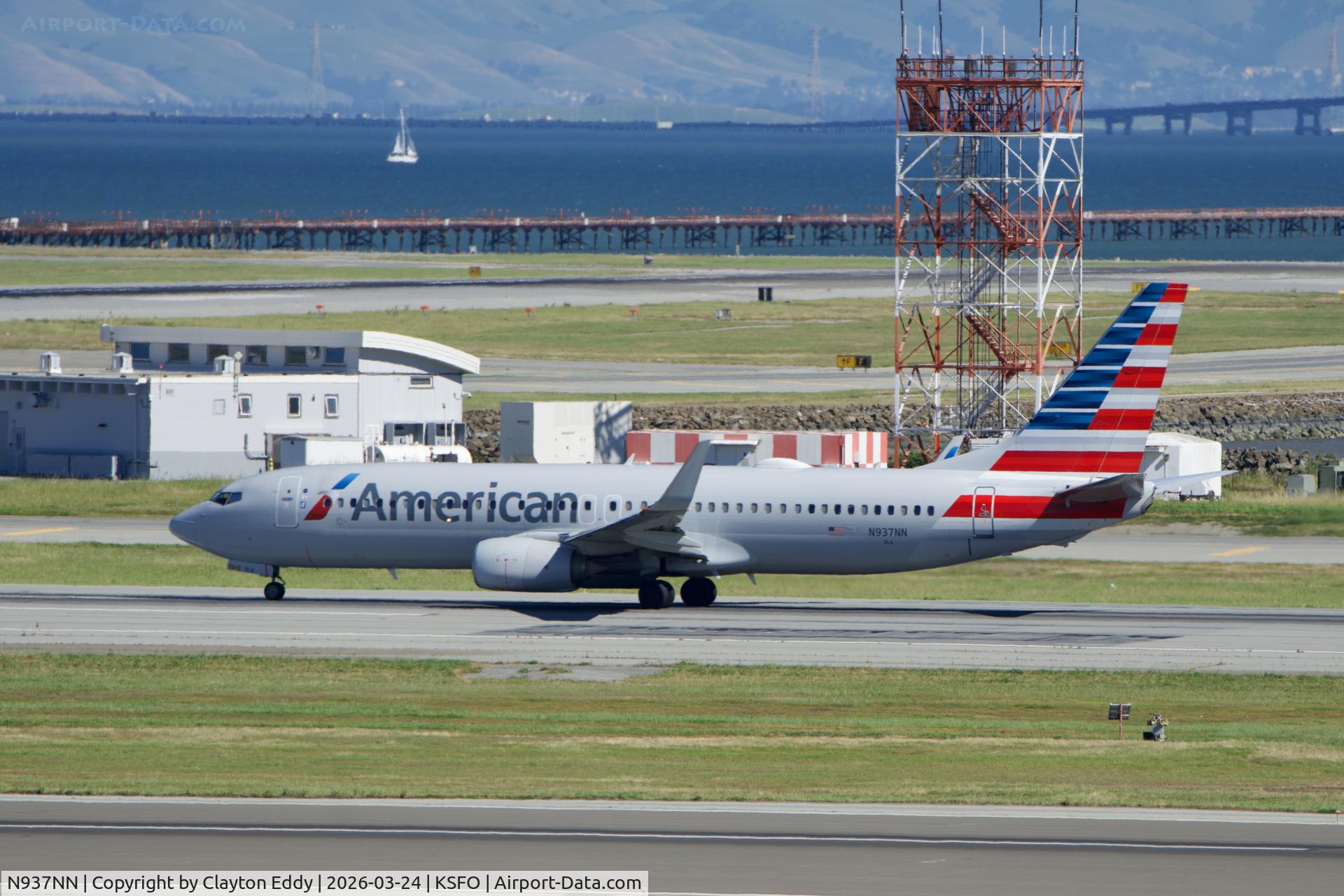 N937NN, 2013 Boeing 737-823 C/N 31178, SFO 2026