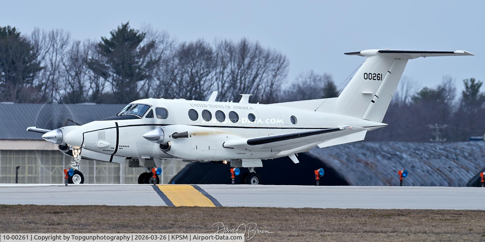 10-00261, 2011 Beechcraft C-12V Huron C/N BL-169, PAT261 departing off RW34