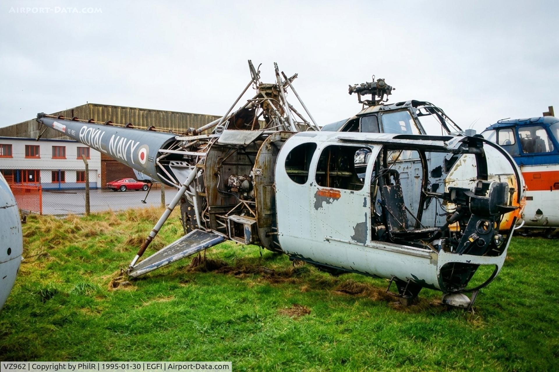 VZ962, 1950 Westland Dragonfly HR.1 C/N WA/H/21, VZ962 1950 Westland WS51 Dragonfly HR1 RN IHM Weston 
