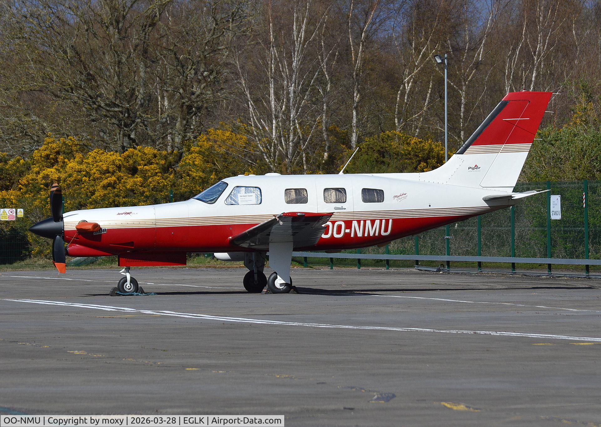 OO-NMU, 1997 Piper PA-46-350P Malibu Mirage C/N 4636132, Piper PA-46-350P Malibu Mirage jetPROP DLX at Blackbushe.