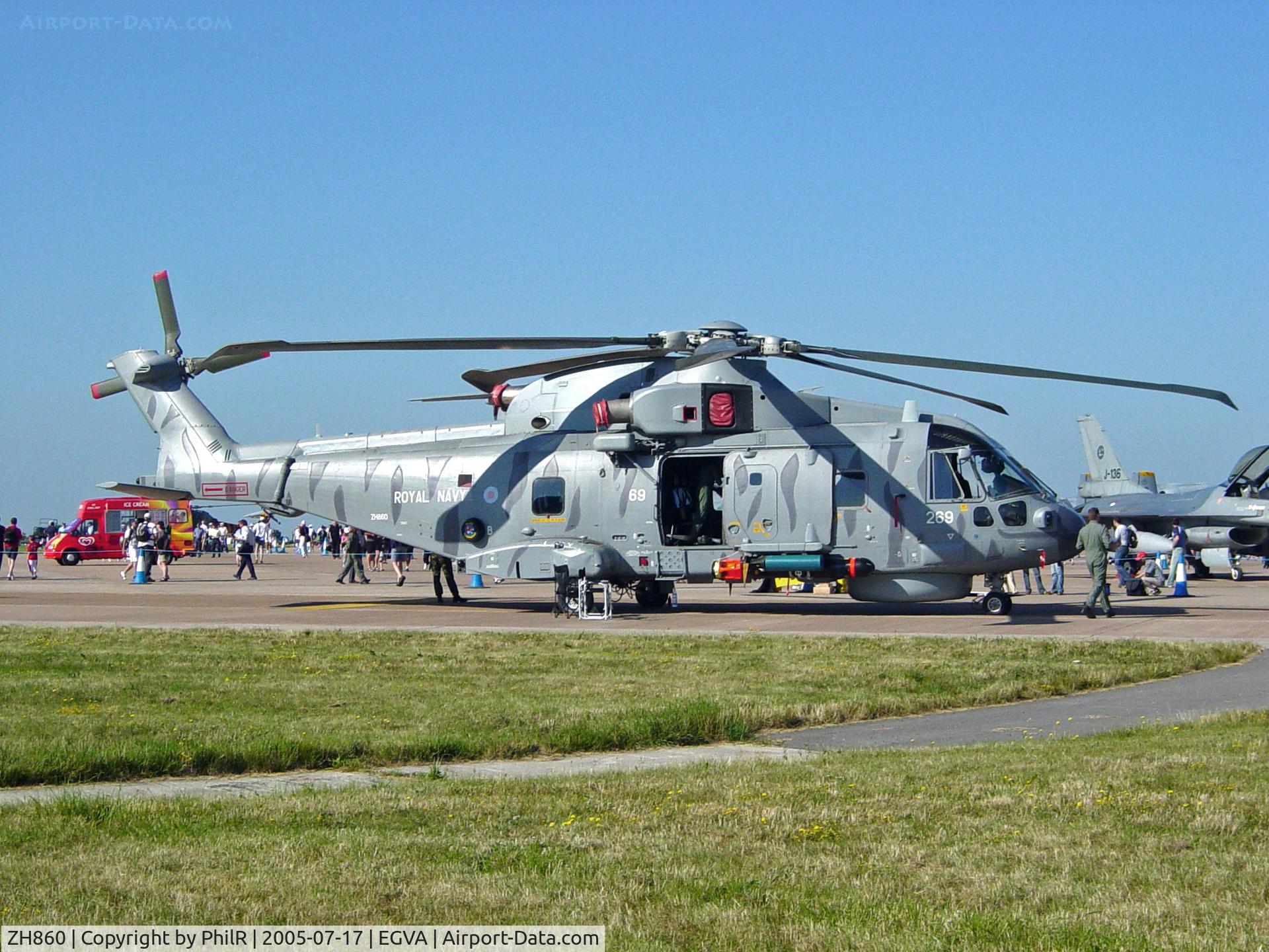 ZH860, 2002 AgustaWestland EH-101 Merlin HM1 (Mk111) C/N 50164/RN40, ZH860 2002 WAH Merlin HM1 RN RIAT 
