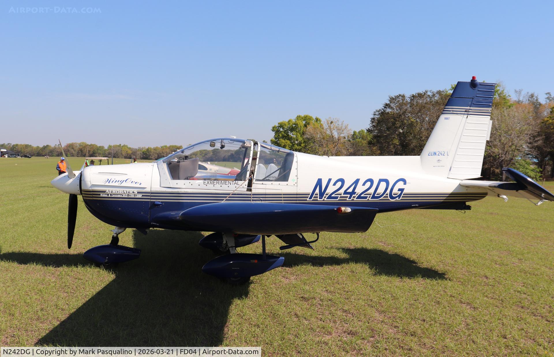 N242DG, 1995 Moravan Z242L C/N 0687, Moravan Z242L