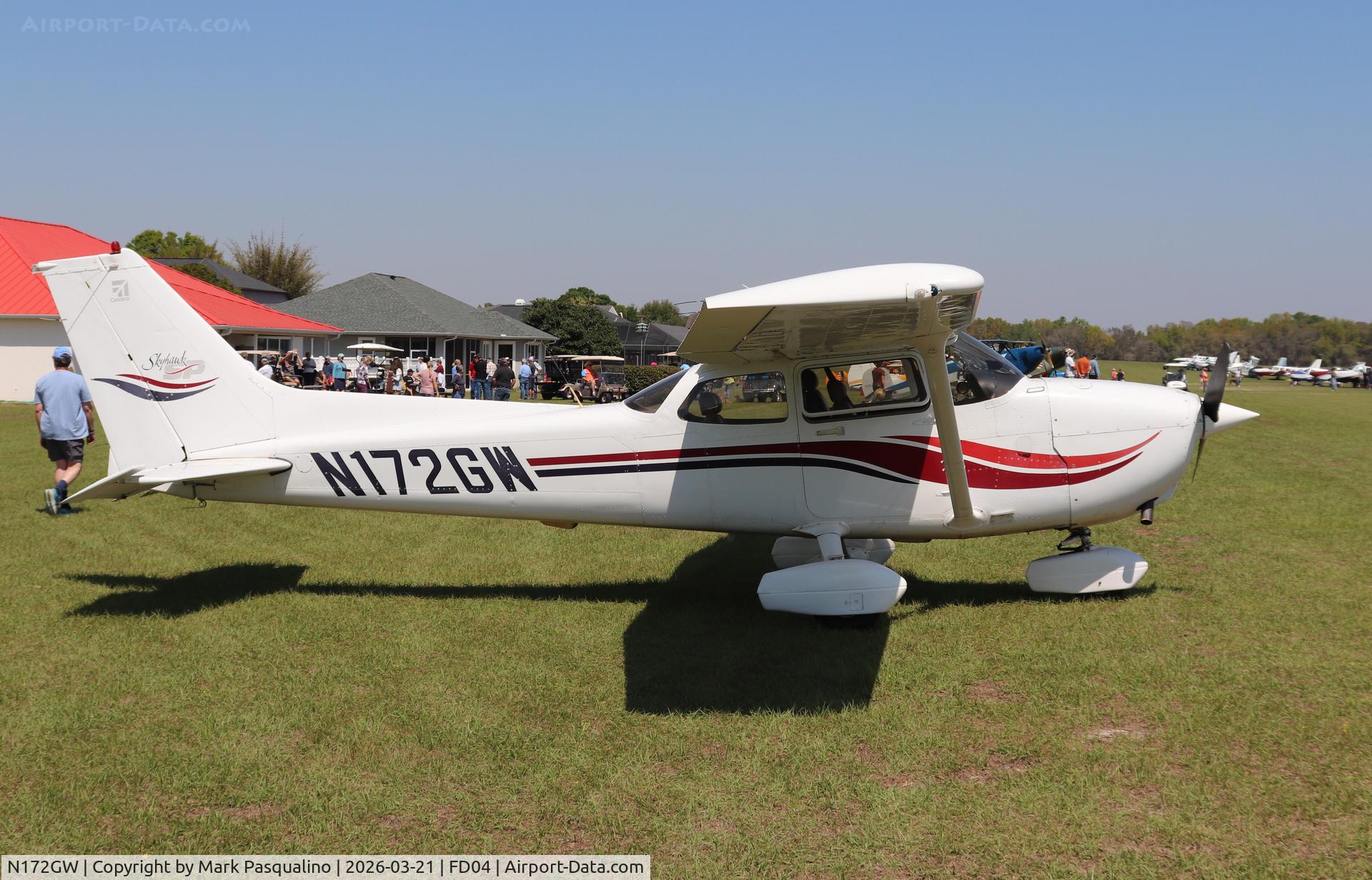 N172GW, 1999 Cessna 172S C/N 172S8289, Cessna 172S