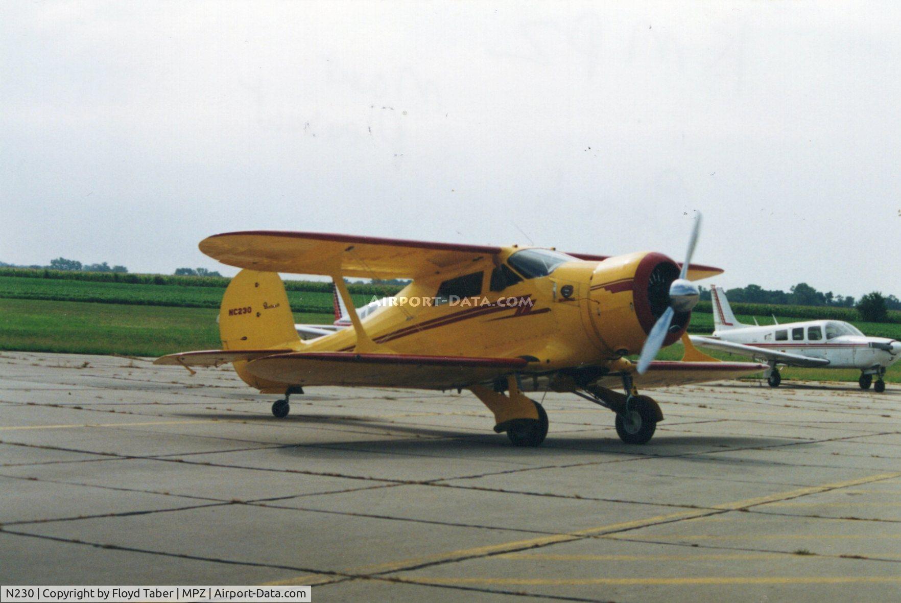 N230, 1943 Beech D17S Staggerwing C/N 4835, Old Threshers Reunion