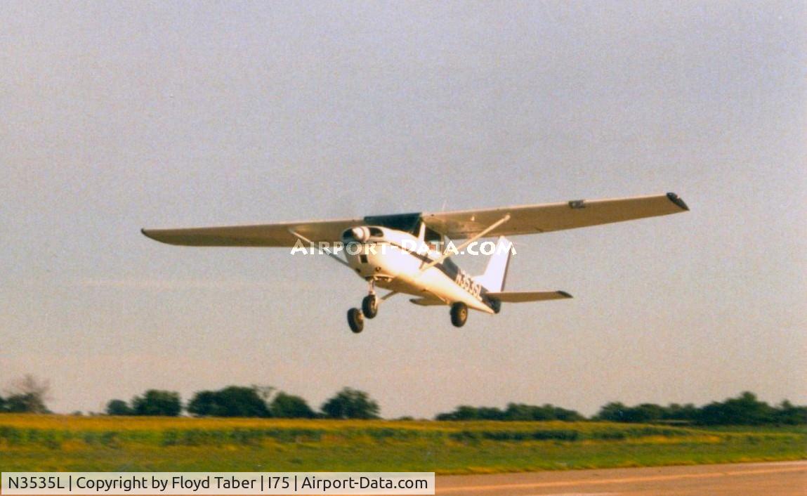 N3535L, 1965 Cessna 150F C/N 15062335, Departing 36 at I75
