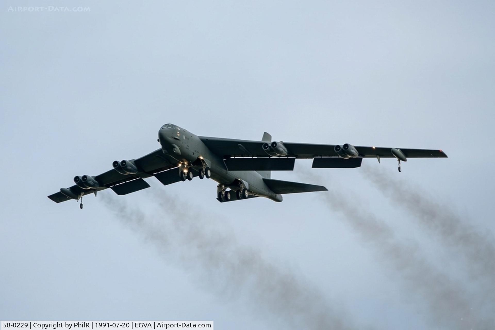 58-0229, 1958 Boeing B-52G Stratofortress C/N 464297, 58-0229 1958 Boeing B-52G Stratofortress USAF IAT 
