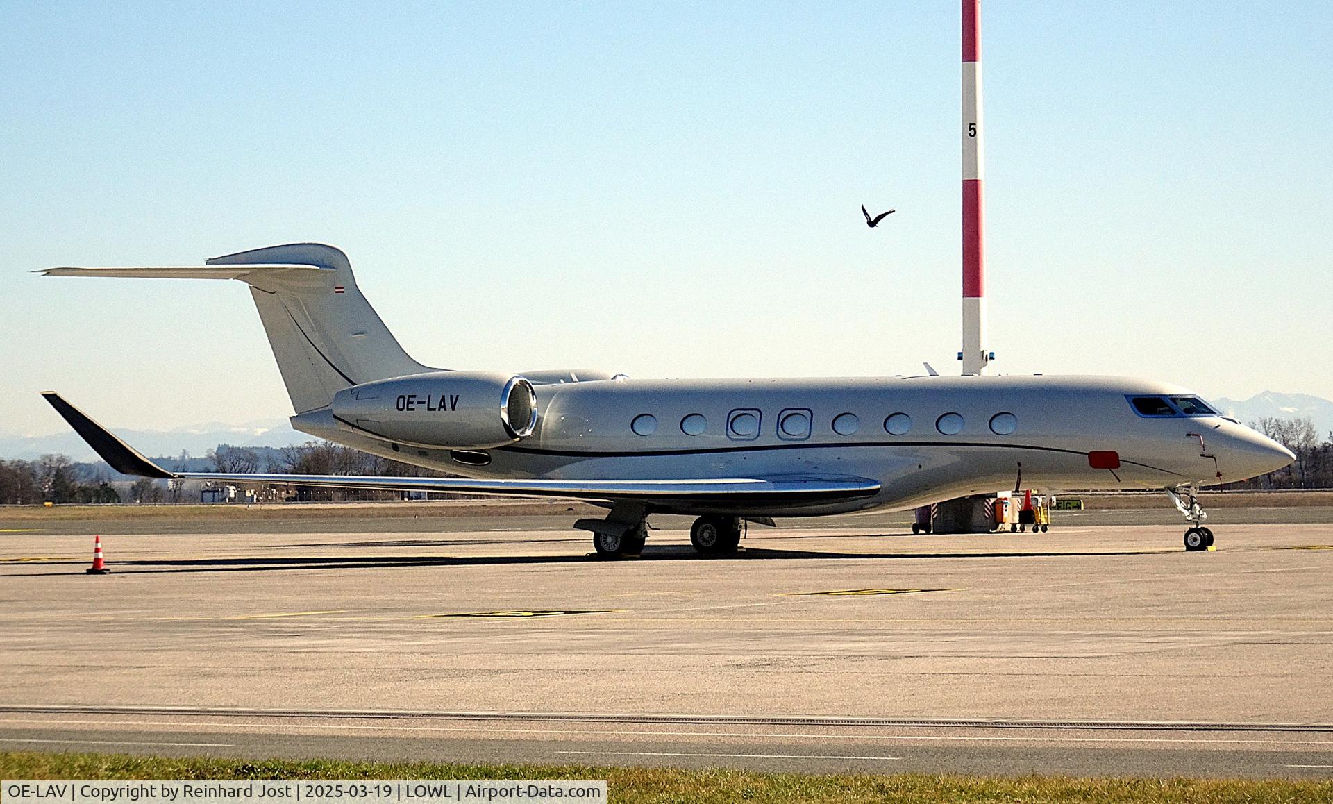 OE-LAV, Gulfstream G650ER C/N 6592, Long-range Gulfstream at Linz-Hoersching, Austria