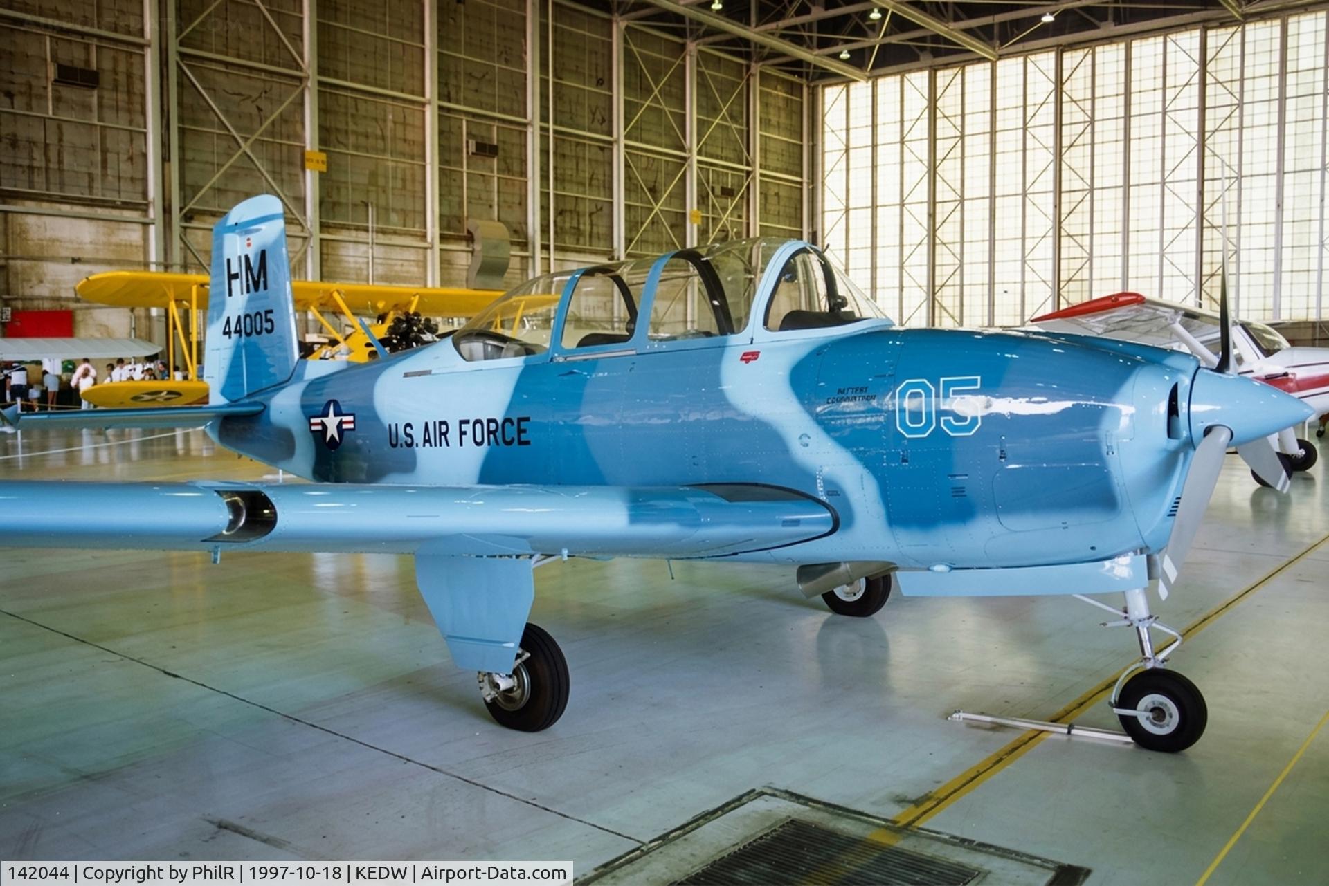 142044, NHI Hkp14A (NH-90 TTH) C/N 1028/BSWA04, 44005 1954 Beech T-34 Mentor USAF Edwards AFB 
