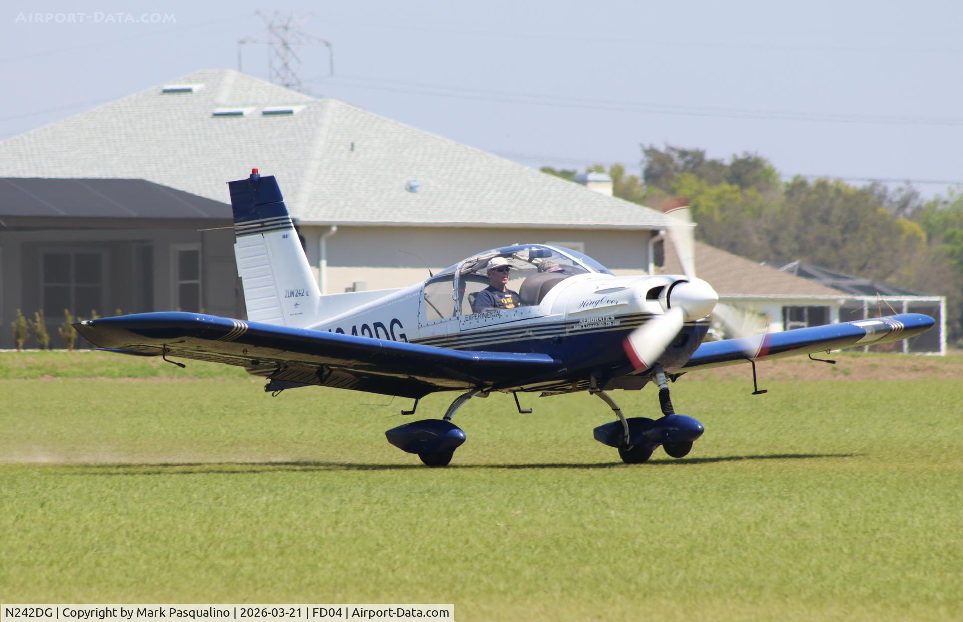 N242DG, 1995 Moravan Z242L C/N 0687, Moravan Z242L