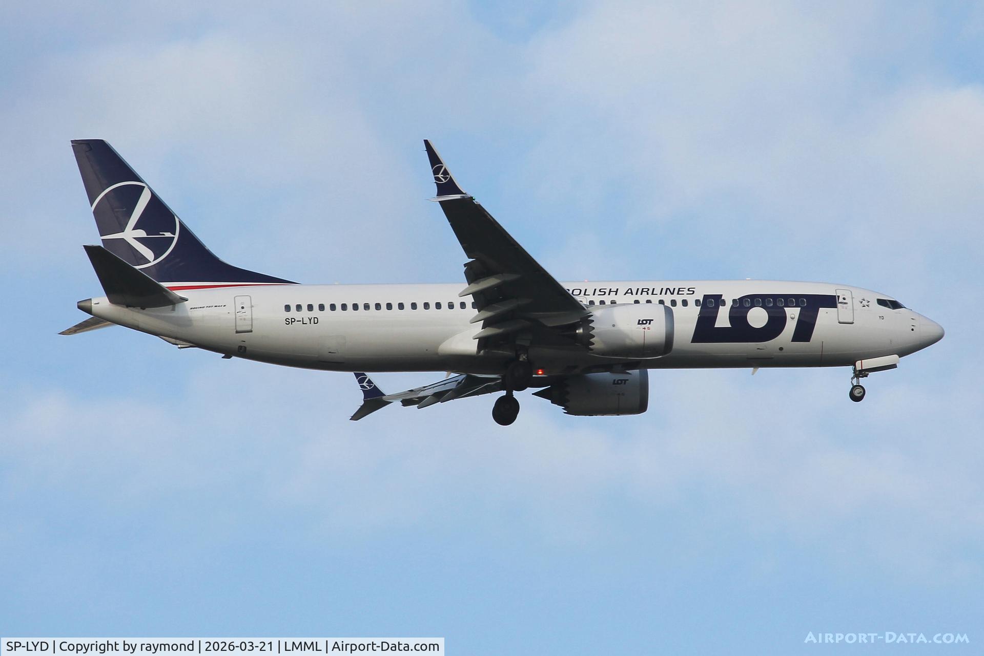 SP-LYD, Boeing 737-MAX 8 C/N 65280, LOT Polish Airlines Boeing 737-MAX 8 reg SP-LYD on final approach for RW13 landing in Malta.