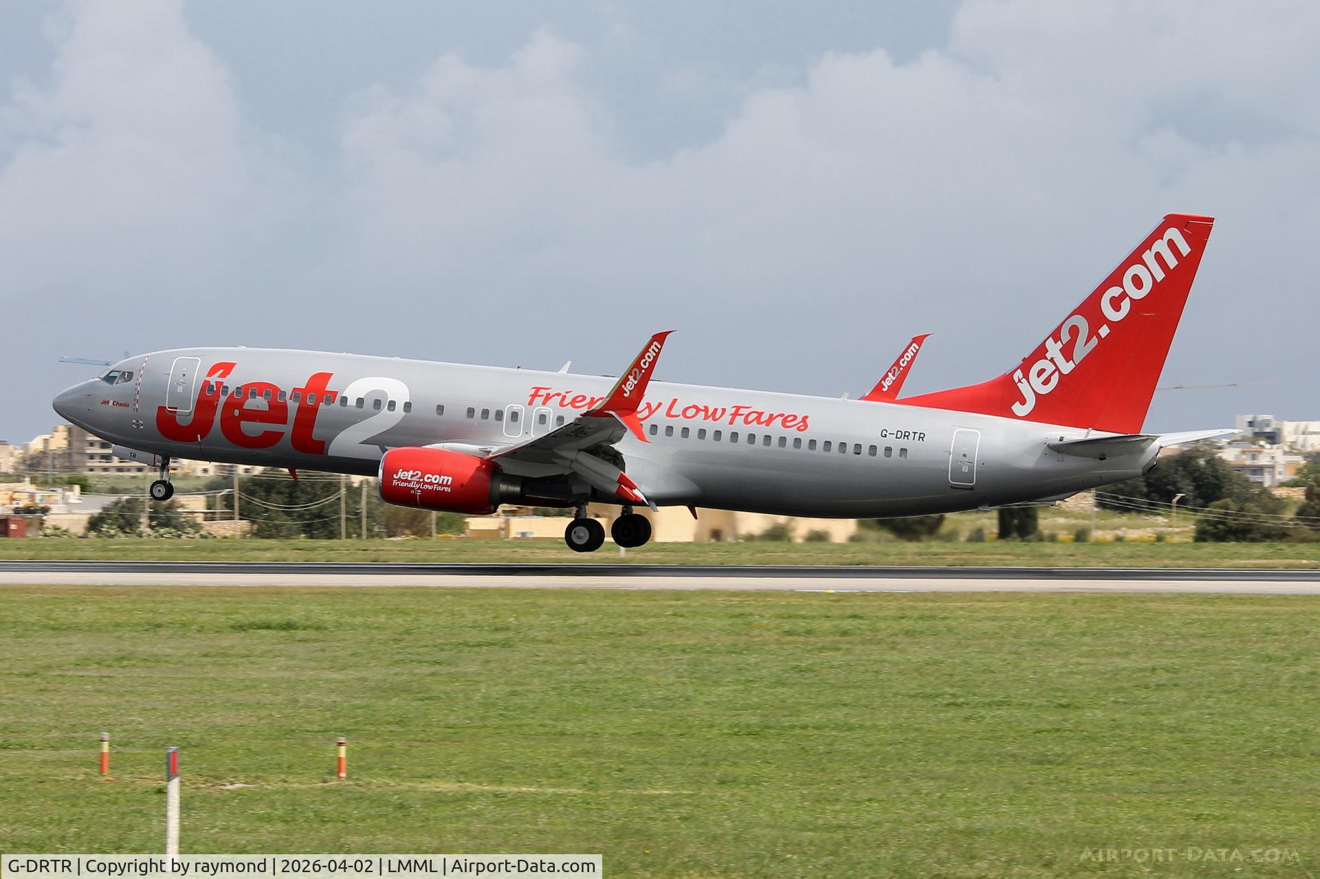 G-DRTR, 2006 Boeing 737-86N C/N 35209, Boeing 737-86N reg G-DRTR of Jet2.Com about to land in Malta RW31.