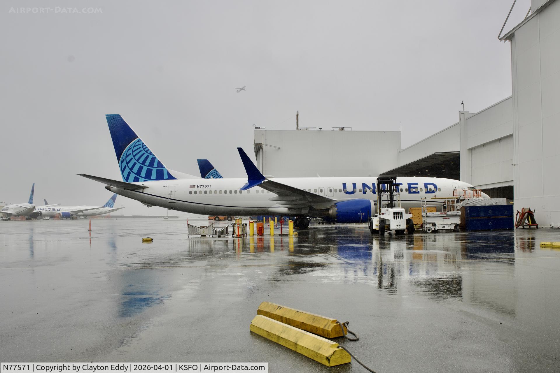 N77571, 2023 Boeing 737-9 Max C/N 67193, SFO 2026