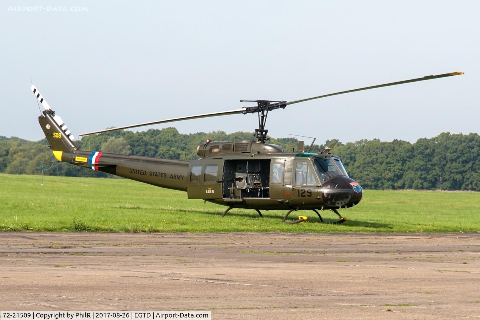 72-21509, 1972 Bell UH-1H Iroquois C/N 13208, 72-21509 (G-UHIH) 1972 Bell UH1H Iroquois Wings & Wheels Dunsfold 
