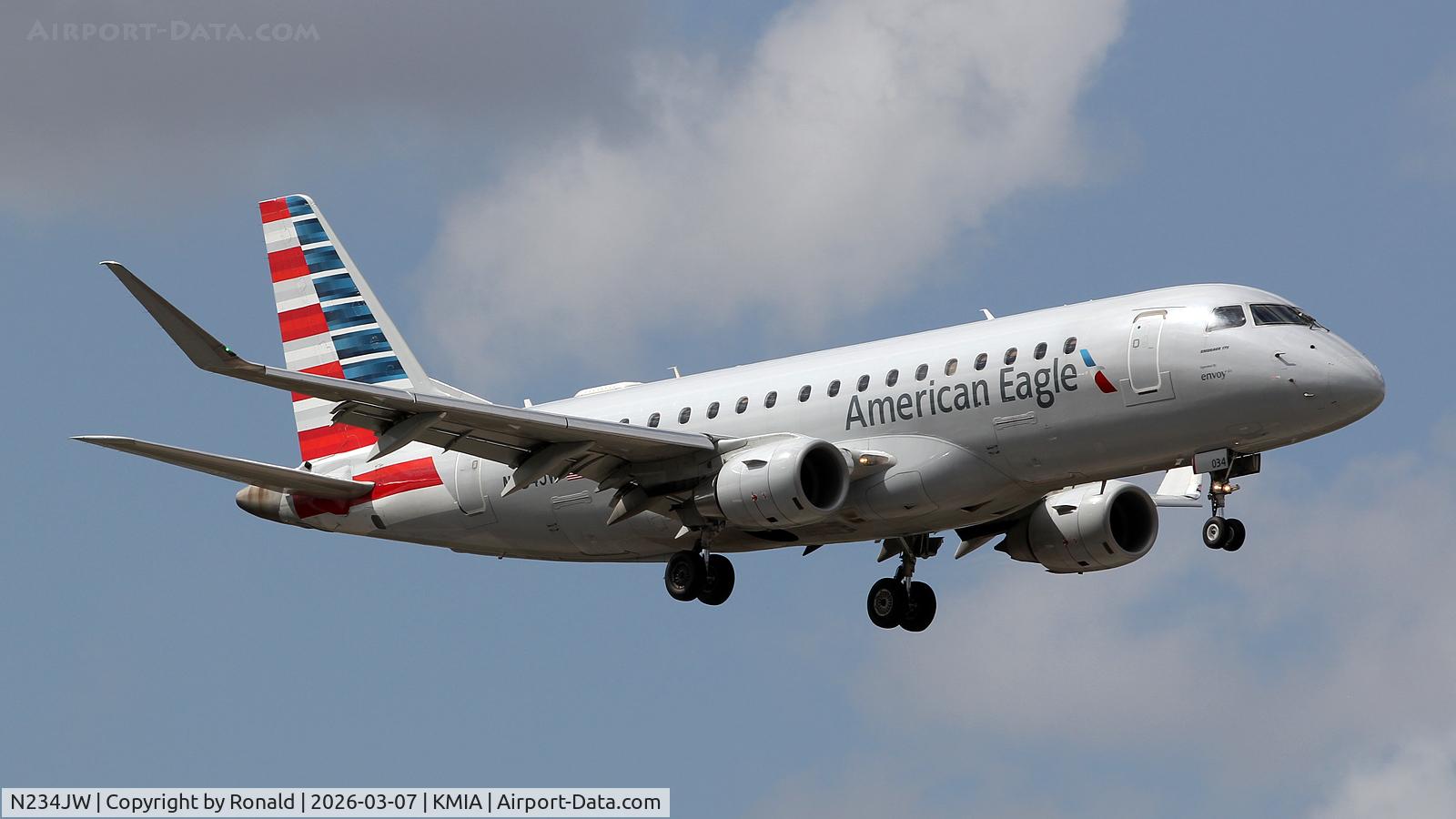 N234JW, 2016 Embraer 175LR (ERJ-170-200LR) C/N 17000566, at mia