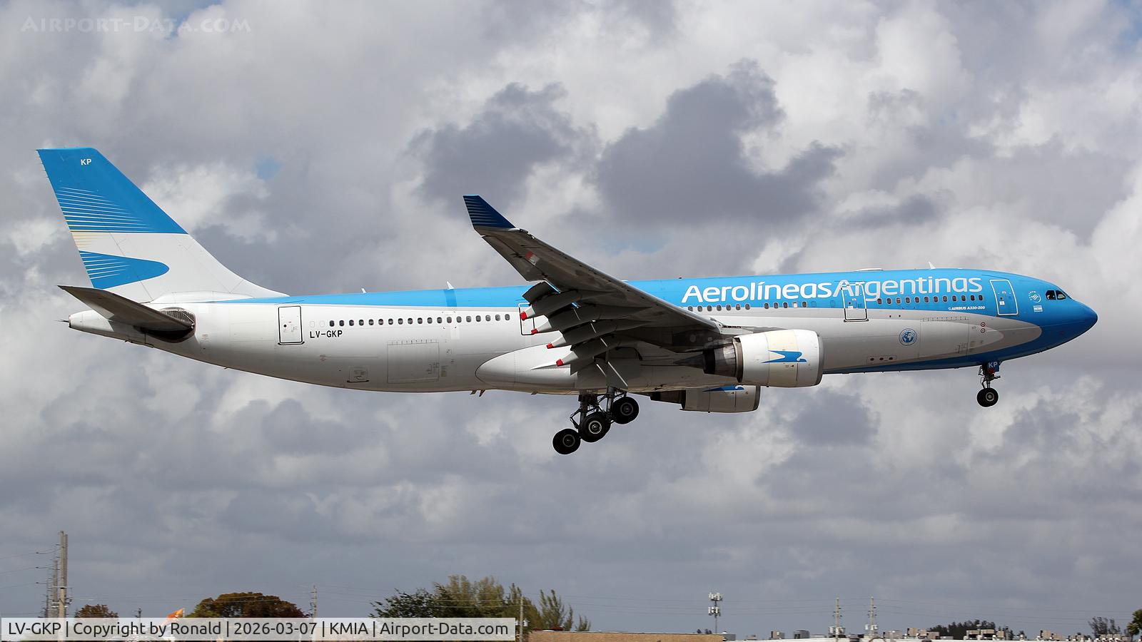 LV-GKP, 2004 Airbus A330-203 C/N 634, at mia