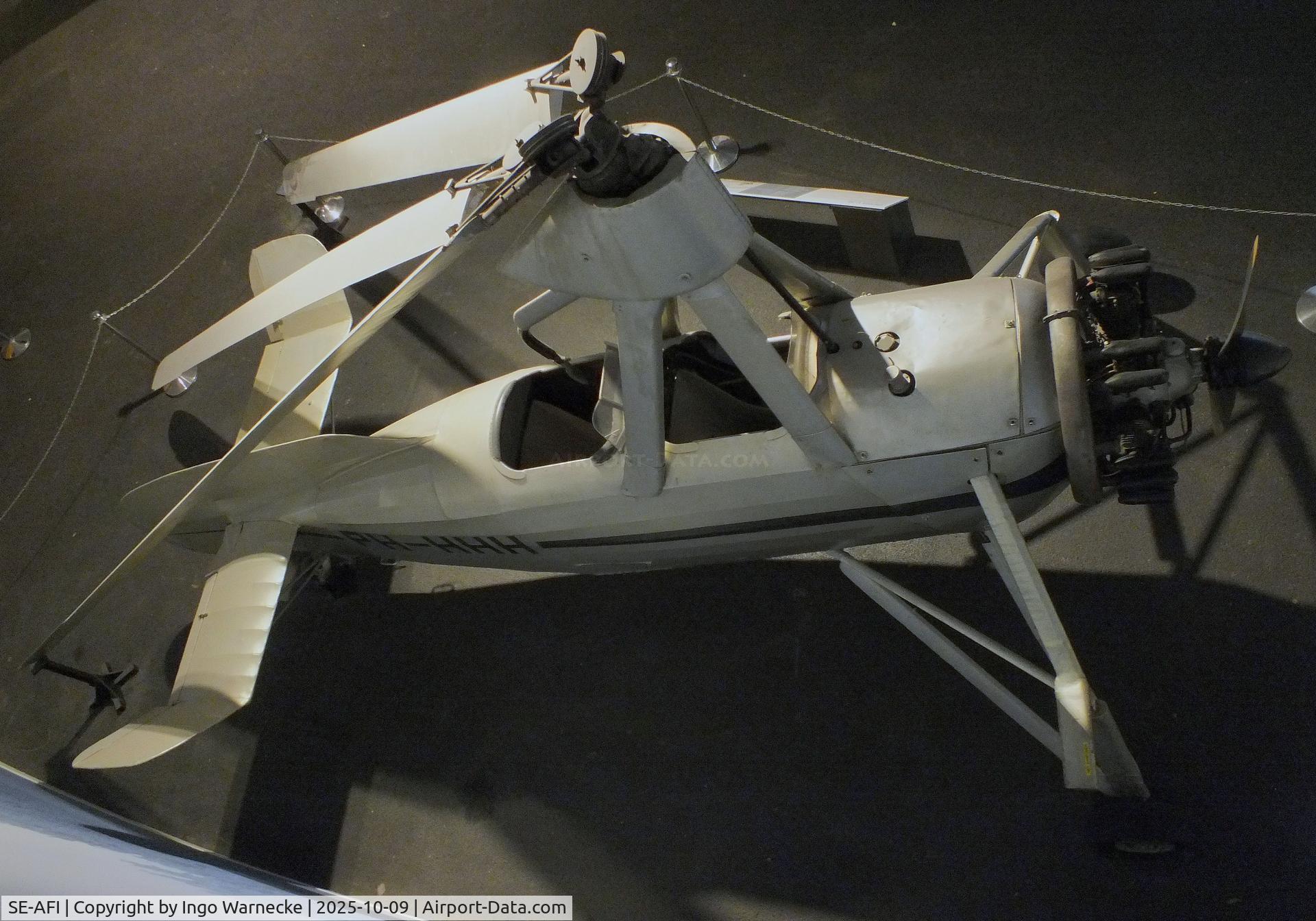 SE-AFI, Avro 671 Rota I (Cierva C-30A) C/N 735, Avro 671 (Cierva C-30A) Rota I displayed as 'PH-HHH' at the Aviodrome, Lelystad