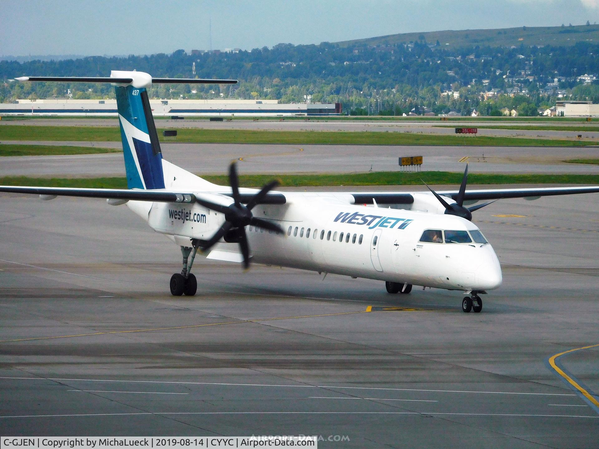 C-GJEN, 2016 De Havilland Canada DHC-8-402Q Dash 8 C/N 4536, At Calgary