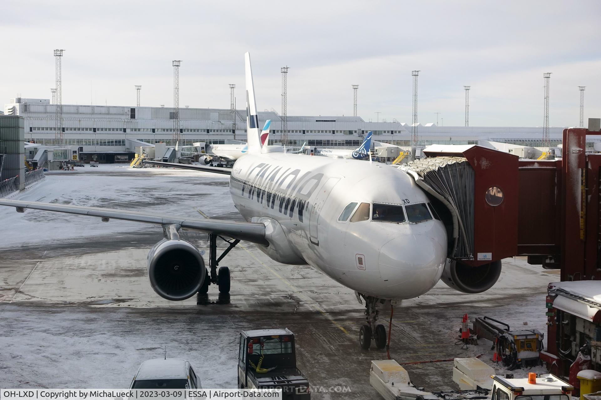 OH-LXD, 2001 Airbus A320-214 C/N 1588, At Arlanda