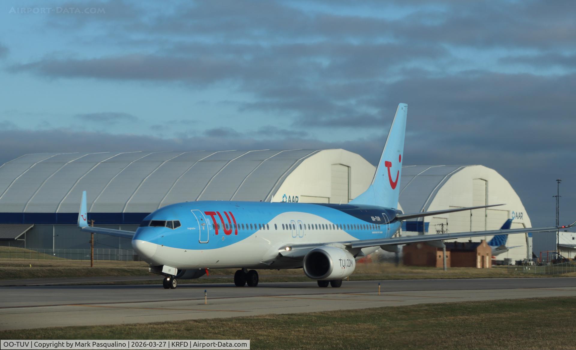 OO-TUV, 2011 Boeing 737-86J C/N 36883, Boeing 737-86J