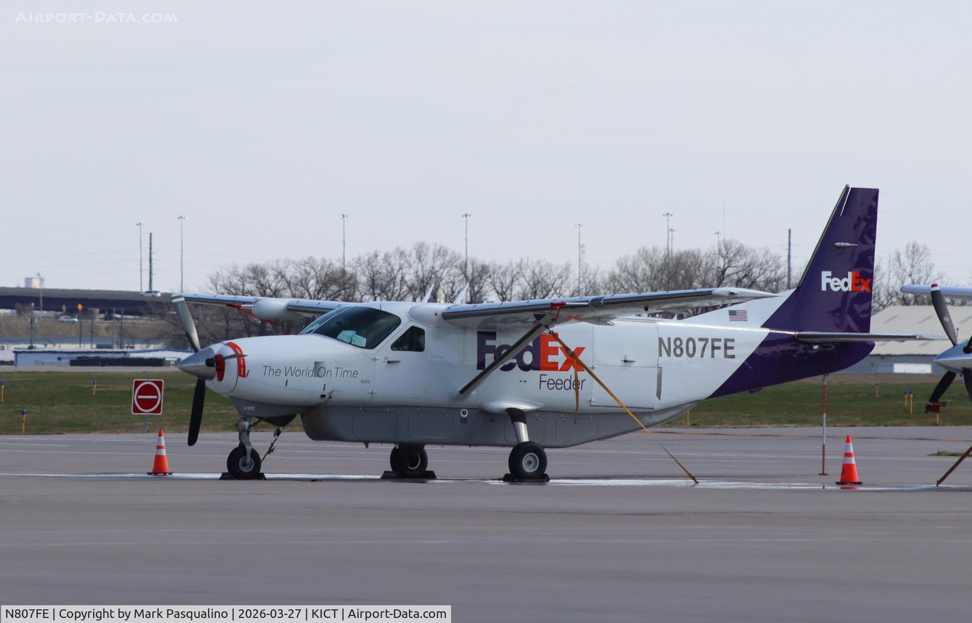 N807FE, 1987 Cessna 208B Super Cargomaster C/N 208B0041, Cessna 208B