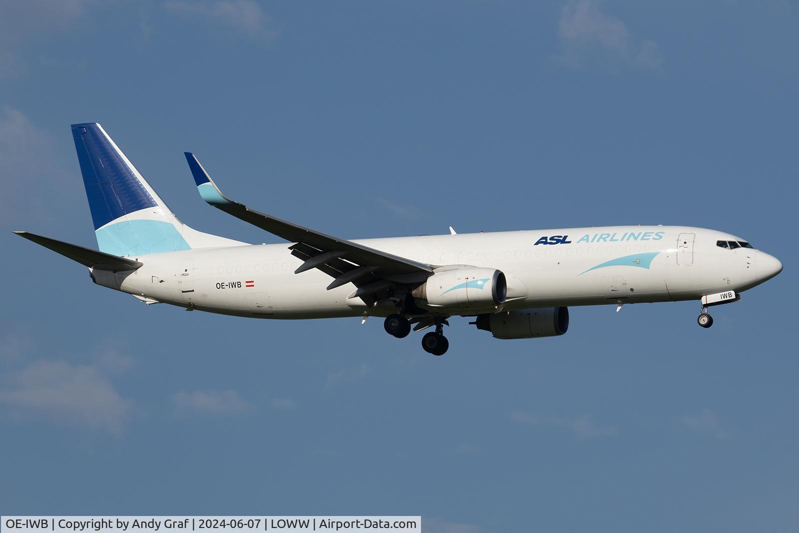 OE-IWB, 2006 Boeing 737-8AS C/N 33595, ASL 737-800
