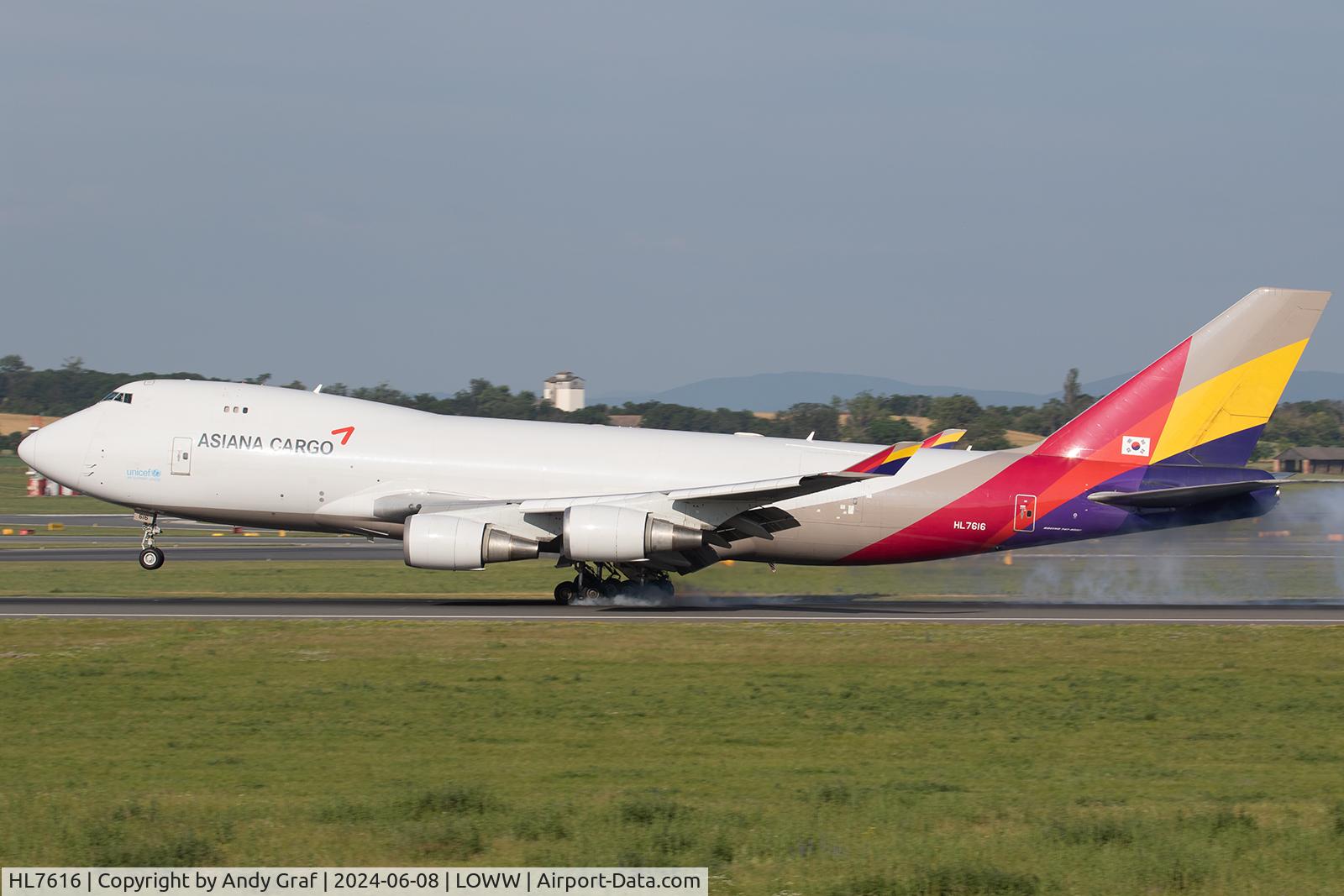 HL7616, 2004 Boeing 747-446F (SCD) C/N 33748, Asiana Cargo 747-400
