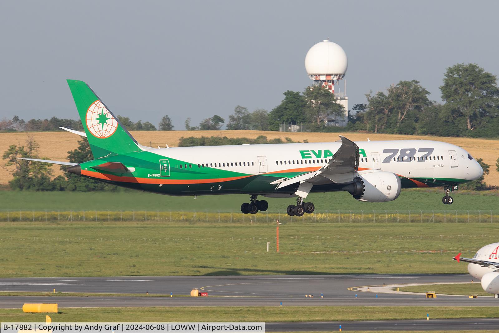 B-17882, 2018 Boeing 787-9 Dreamliner Dreamliner C/N 39298, Eva Air 787-9
