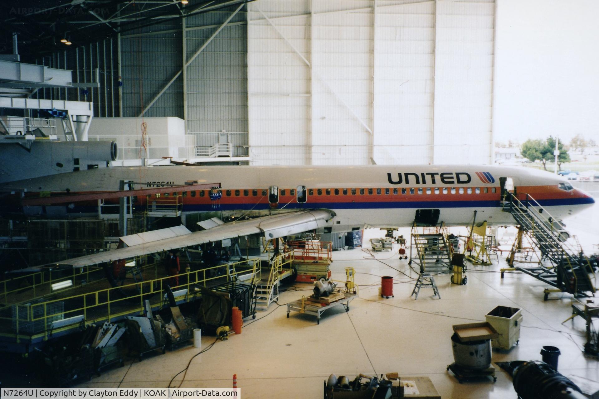 N7264U, 1978 Boeing 727-222 C/N 21411, Oakland airport 1990's