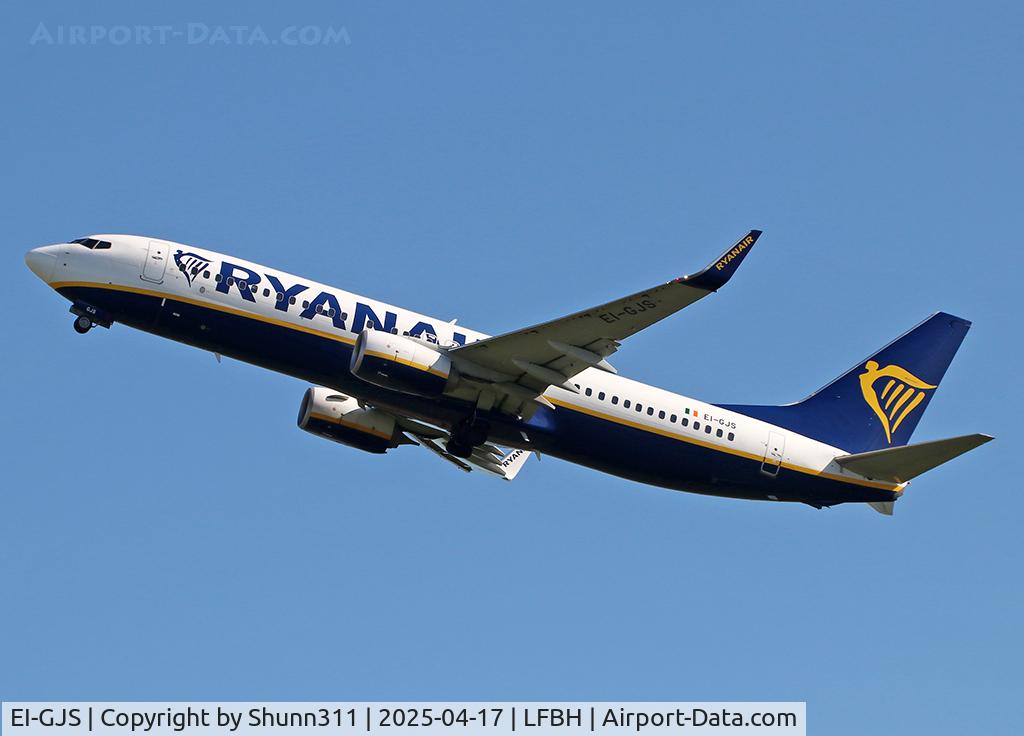 EI-GJS, 2018 Boeing 737-800 C/N 44836, On take off