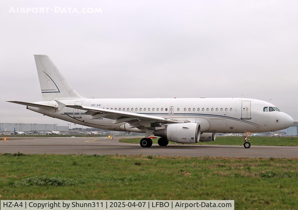 HZ-A4, 2001 Airbus A319-112 C/N 1494, Taxiing to Air France facility...