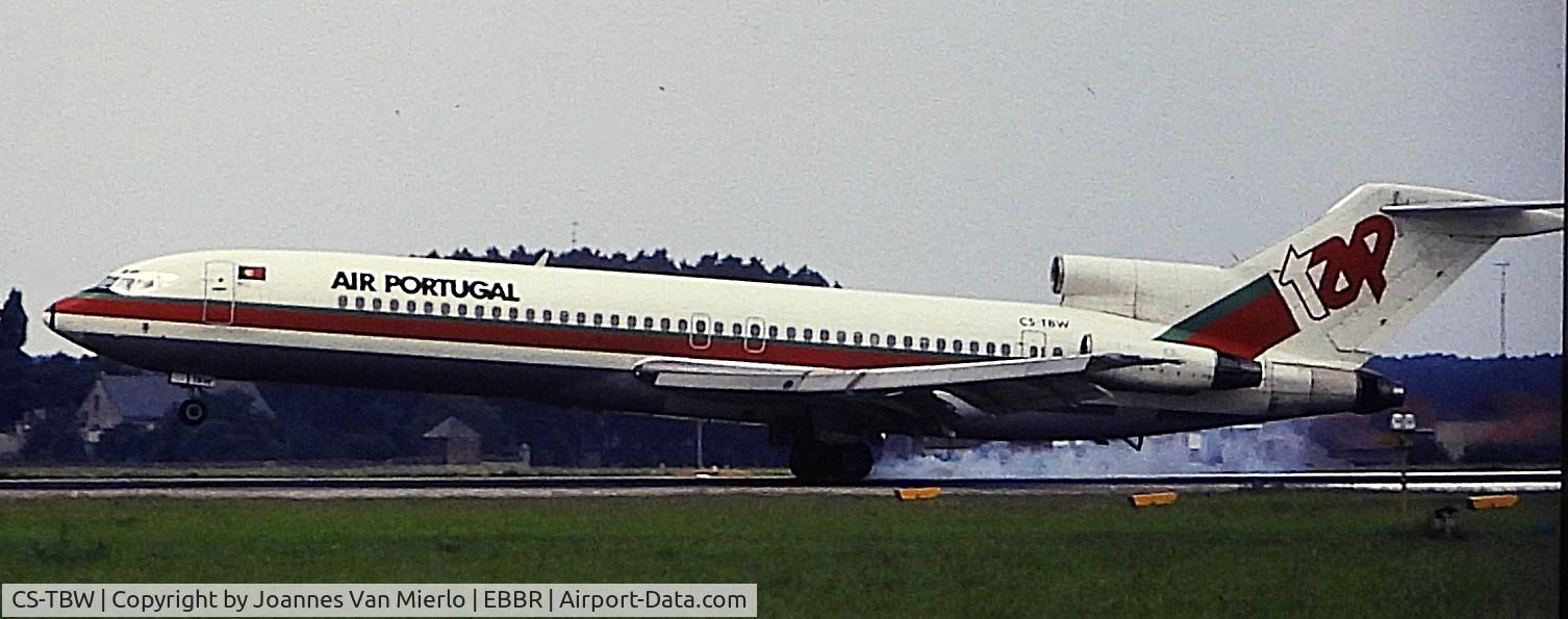 CS-TBW, 1979 Boeing 727-282 C/N 21949, ex-slide